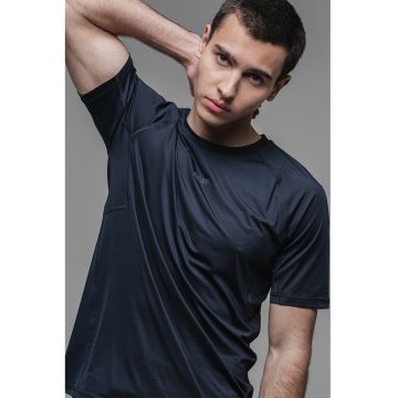 Tricou regular-fit cu decolteu la baza gatului