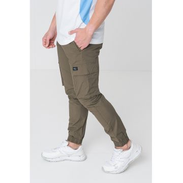 Pantaloni cargo conici