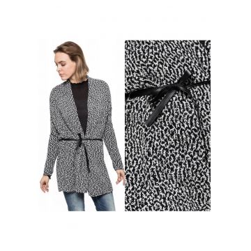 Pulover Dama - Cardigan Bicolor - Croi: Regular Fit - Inchidere: Legare - Compozitie Material: 79% Bumbac - 21% Poliester - Model Dominant: Melanj - Multicolor - 1 Bucata Pulover Dama - Cardigan Bicolor - Croi: Regular Fit - Inchidere: Legare - Compozitie Material: 79% Bumbac - 21% Poliester - Model Dominant: Melanj - Multicolor - 1 Bucata