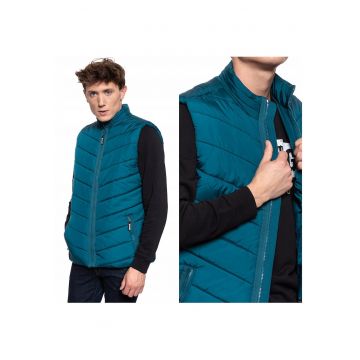 Vesta - Dennis Light Padded - Croi Normal - Fermuar - 100% Poliester - 2 Buzunare - Albastru Vesta - Dennis Light Padded - Croi Normal - Fermuar - 100% Poliester - 2 Buzunare - Albastru