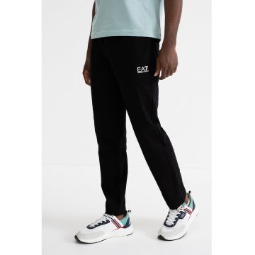 Pantaloni de trening cu talie elastica Pantaloni de trening cu talie elastica