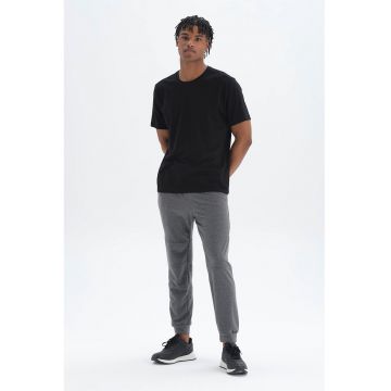 Pantaloni sport cu doua buzunare